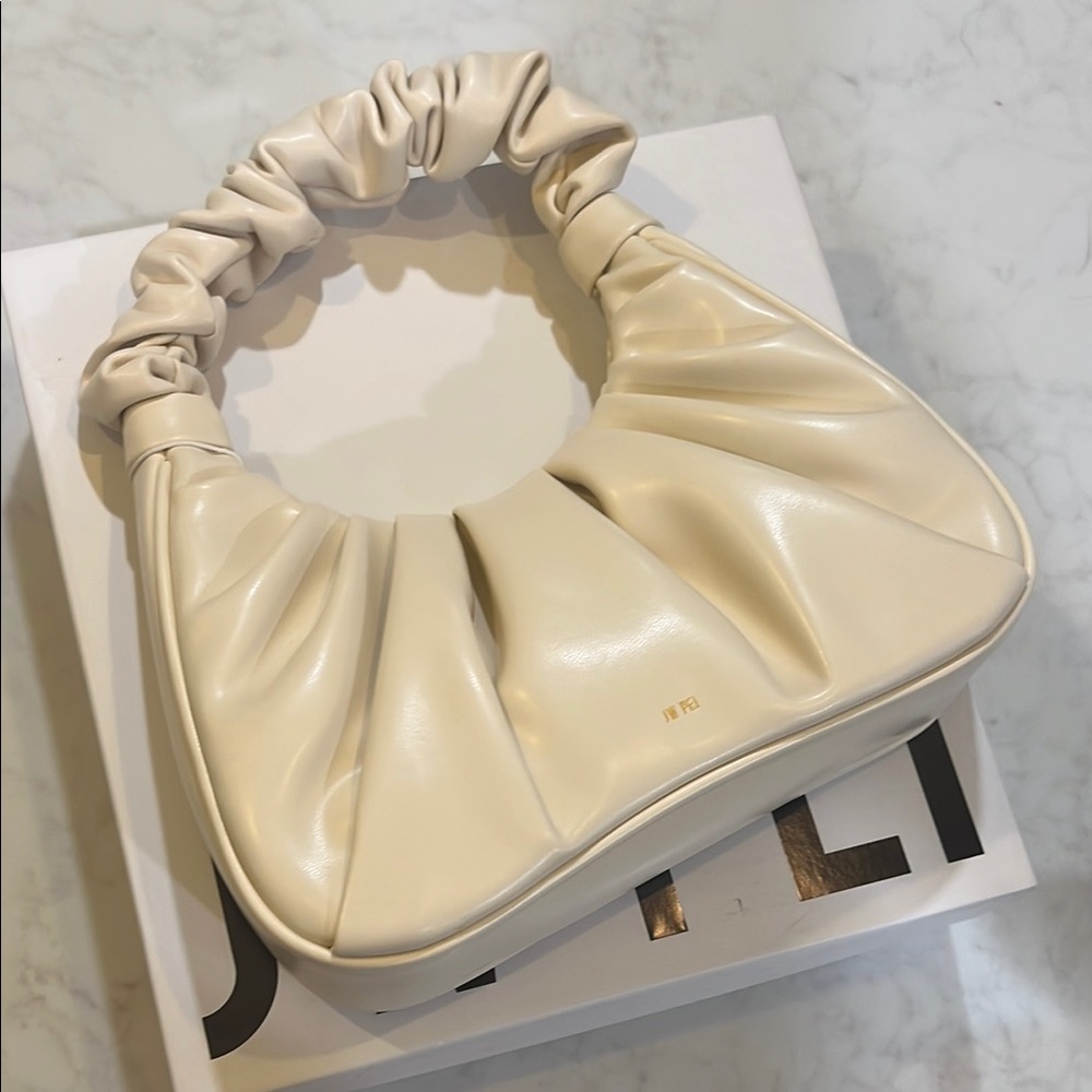 Cute NWT purse